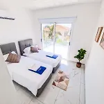 Sunshine Villa