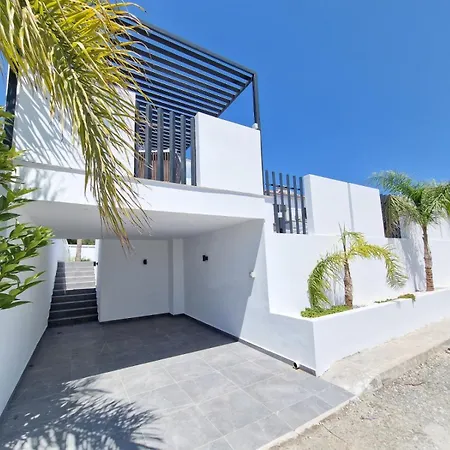 Sunshine أيا نابا