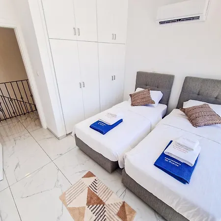 Sunshine Villa *