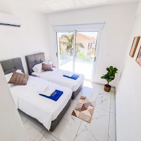 Sunshine Villa