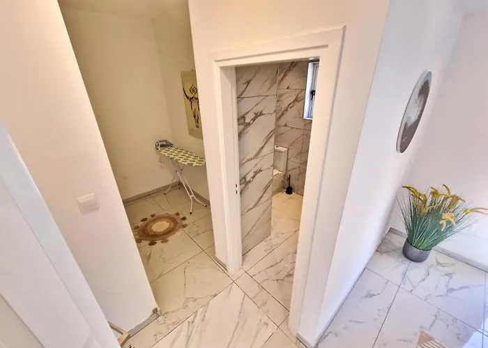 Villa Sunshine Aya Napa